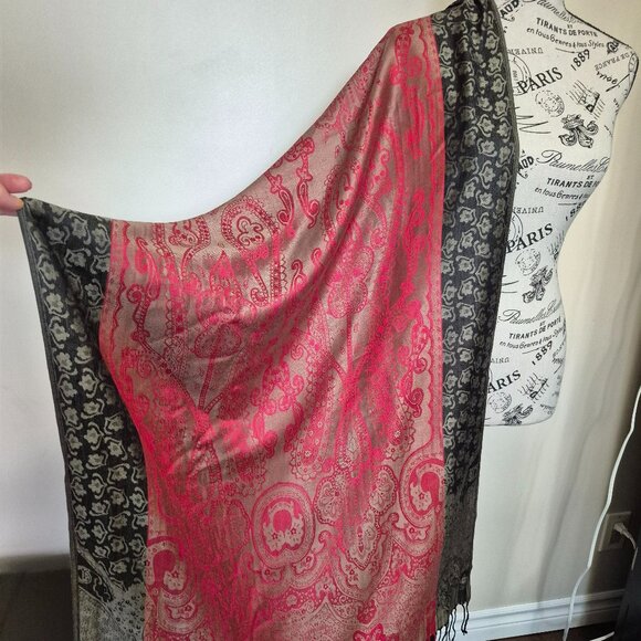 Pashmina Wrap - Picture 1 of 9